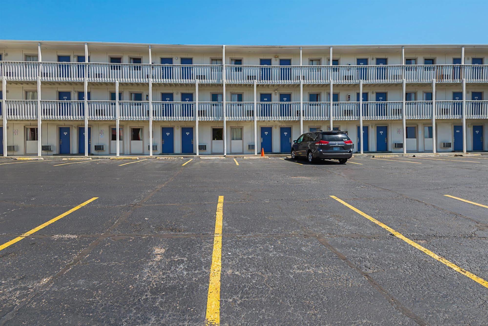 Motel 6-Blue Springs, Mo Exteriér fotografie