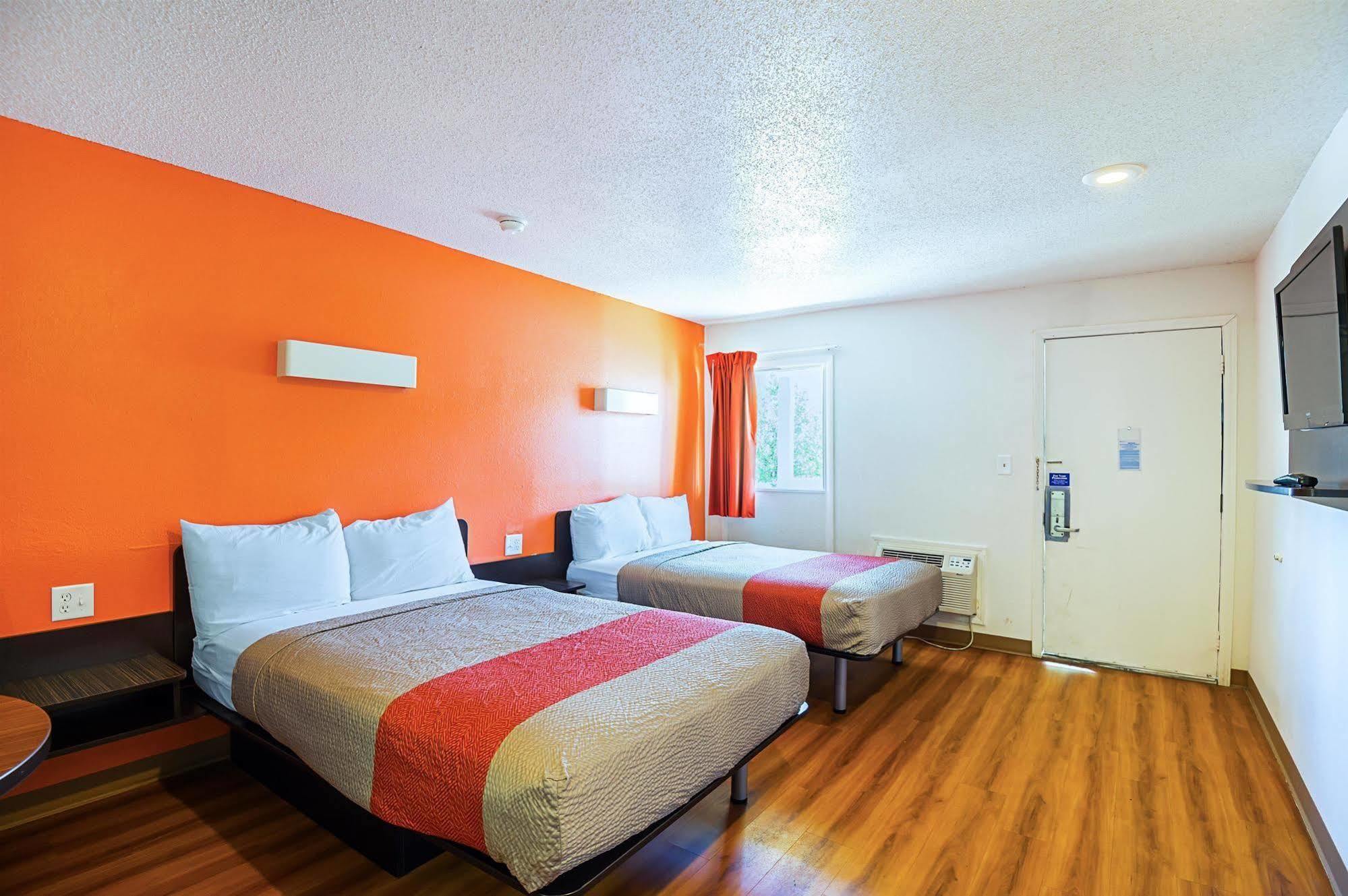 Motel 6-Blue Springs, Mo Exteriér fotografie