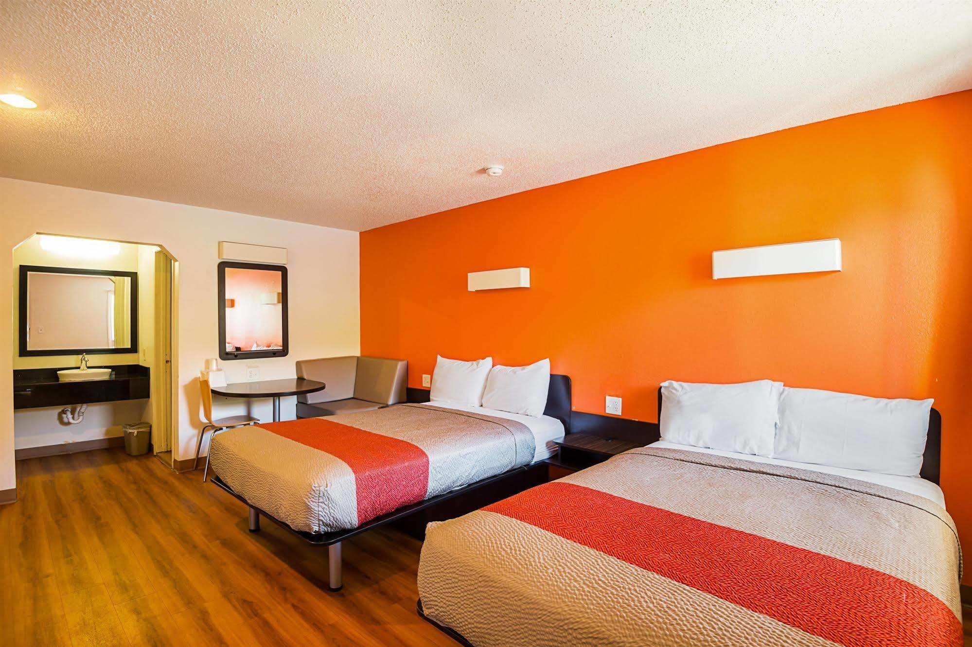 Motel 6-Blue Springs, Mo Exteriér fotografie