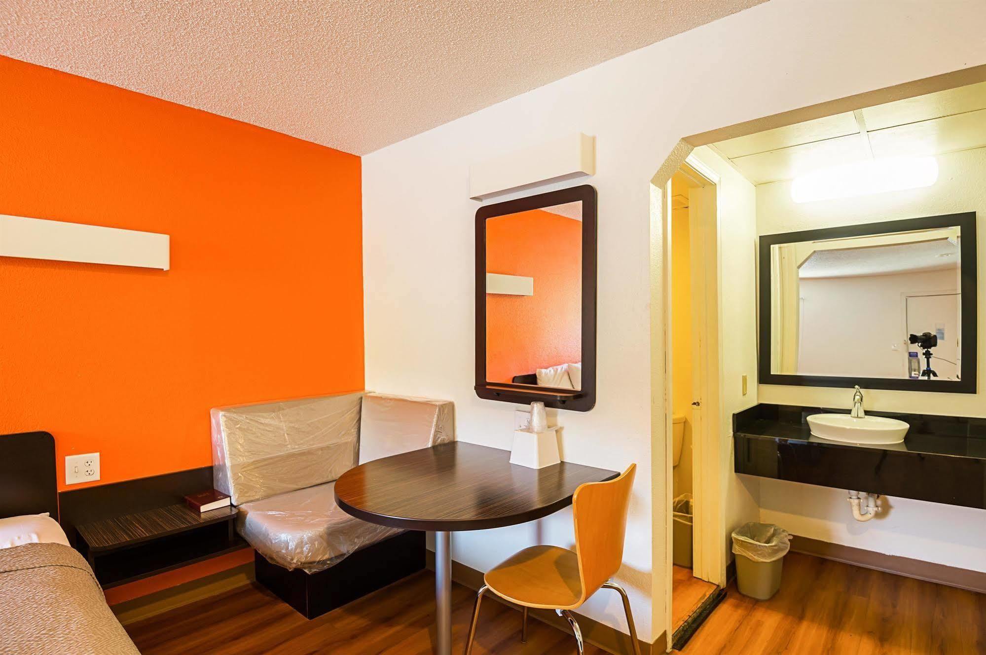 Motel 6-Blue Springs, Mo Exteriér fotografie